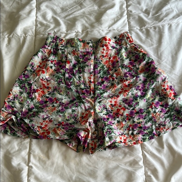 & Other Stories Pants - & Other Stories Floral Women's Shorts